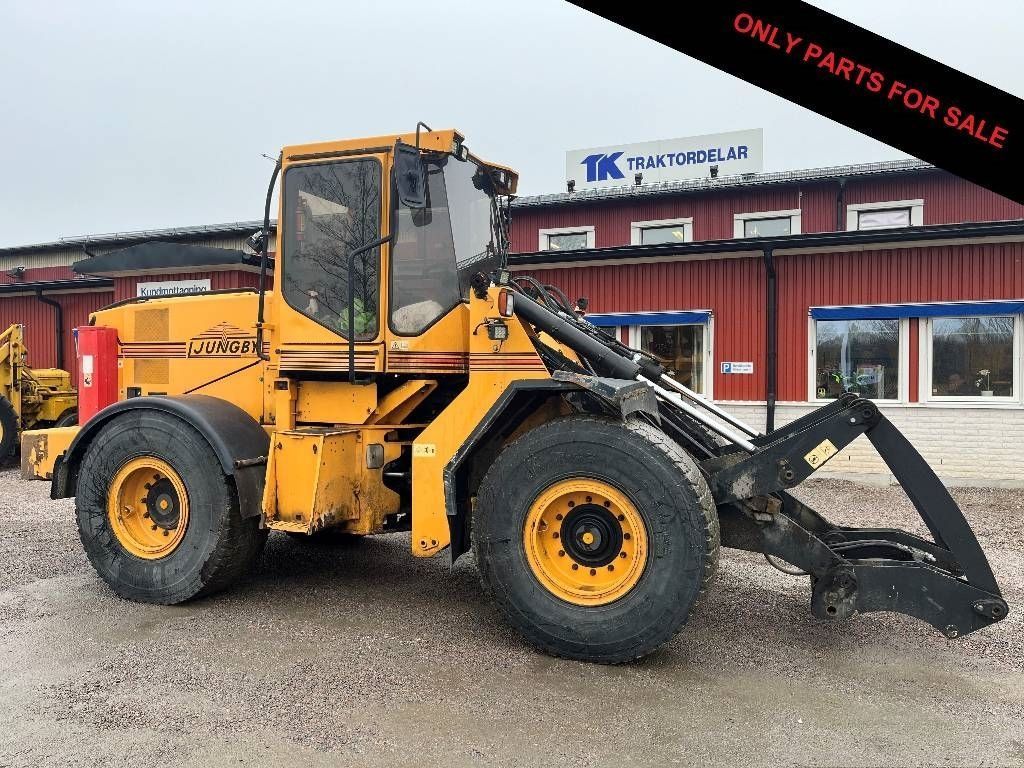 E-FARM: ljungby l 15 dismantled. only sold as spare parts - Wheel loader - id NFMQIXK - Year of construction: 2010 - Sweden