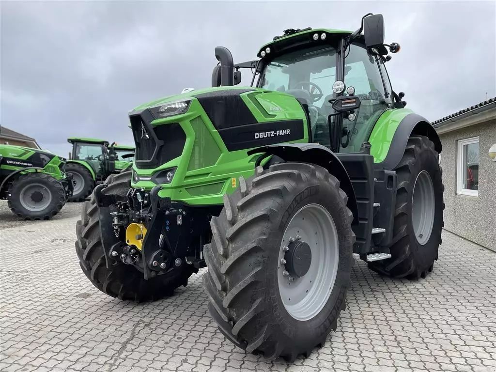 Deutz-Fahr 8280 Agrotron TTV Трактор 185 926 €