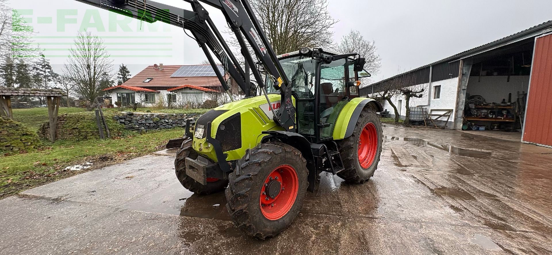 Claas Axos 320 C Tractor €30,000