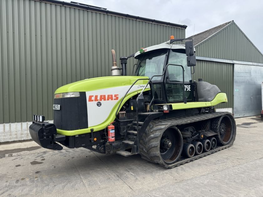 E-FARM: Claas Challenger 75E - Tracteur - id P5EYAJT - 32 661 € - Année: 2002 - Lecture du nombre d'heure: 10 292,Puissance du moteur (chevaux): 340,Royaume-Uni