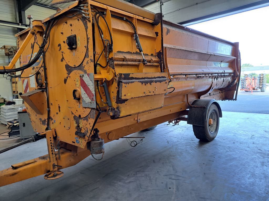 E-FARM: Lucas qualimix 200 - Mixer feeder - id HECA9LM - €7,500 - Year of construction: 2013 - France