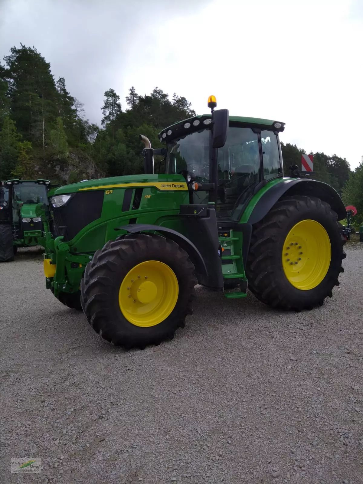 John Deere 6R 195 Tractor €198,000
