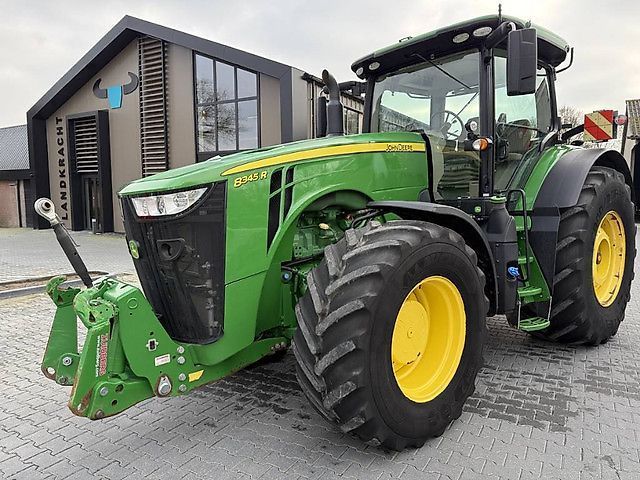 John Deere 8345 R Tractor 145.000 €