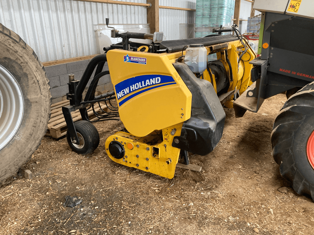 New Holland fp 380 header 10 000 €