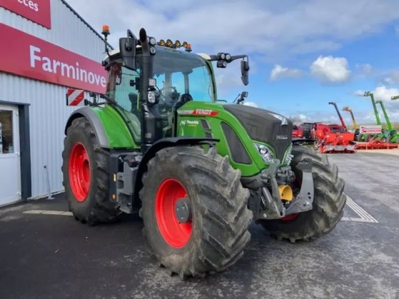 Fendt 724 Vario Profi Plus Трактор 204 000 €