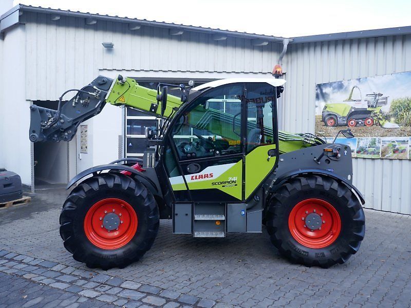 E-FARM: Claas scorpion 741 vp - Teleszkópos rakodó - id 8JSRPBI - 84 500 EUR - Gyártási év: 2020 - Üzemóra (motor): 1240,Motor teljesítménye (LE): 136,Németország