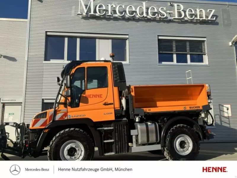 Mercedes-Benz unimog u 319 179.900€ netto Vehículo de motor 179.900 €