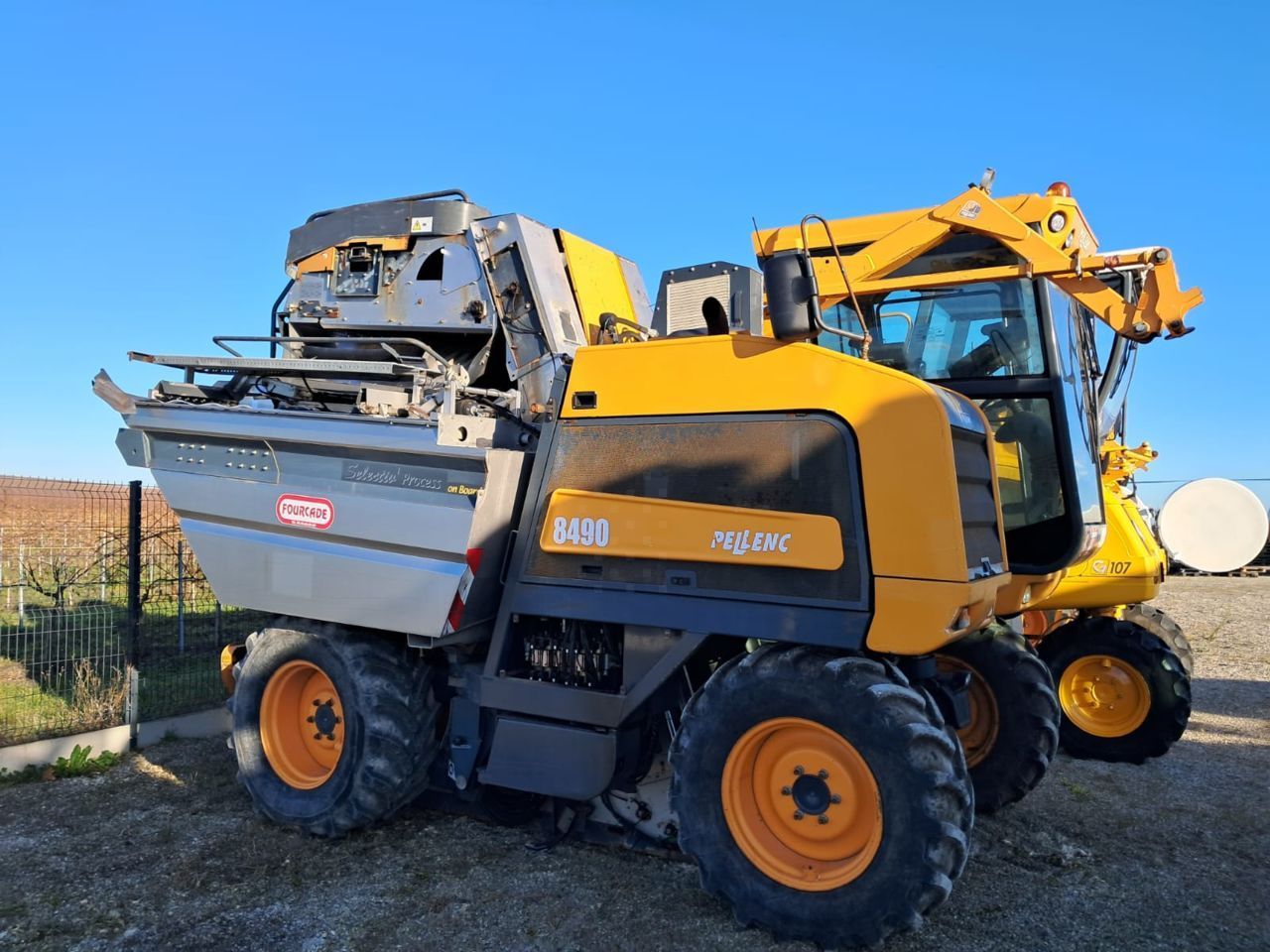 E-FARM: Pellenc 8490 lm selectiv' process - Szőlőszüretelő - id ITJJ9PD - 27 000 EUR - Gyártási év: 2009 - Franciaország