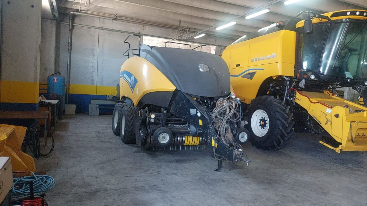 New Holland bb 1290 crop cutter Πρέσσα 58.000 €