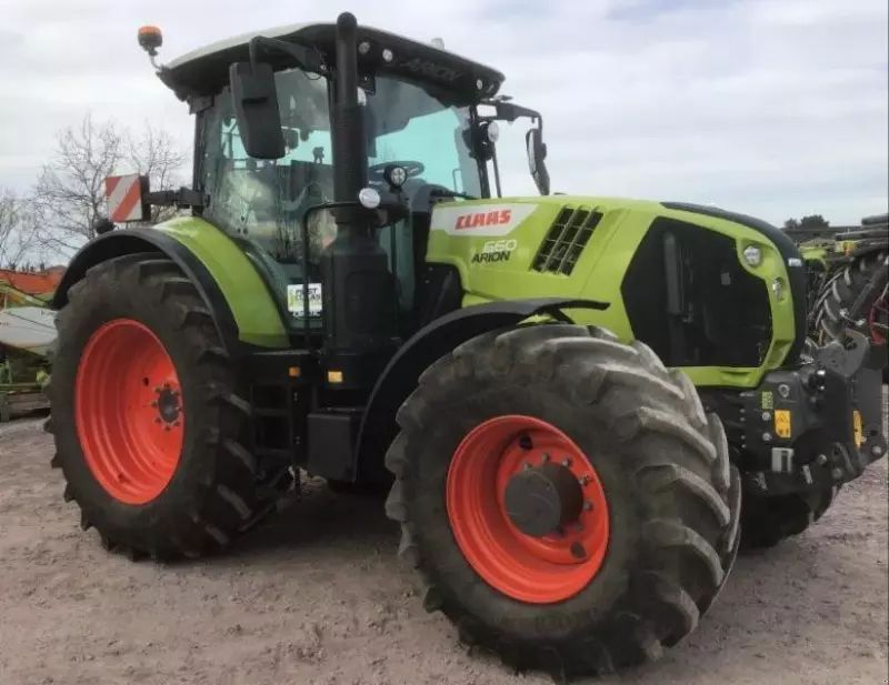 E-FARM: Claas Trion 660 - Trattore - id XBHUNSG - 141.000 € - Anno di costruzione: 2023 - Ore: 830,Potenza del motore: 185,Germania