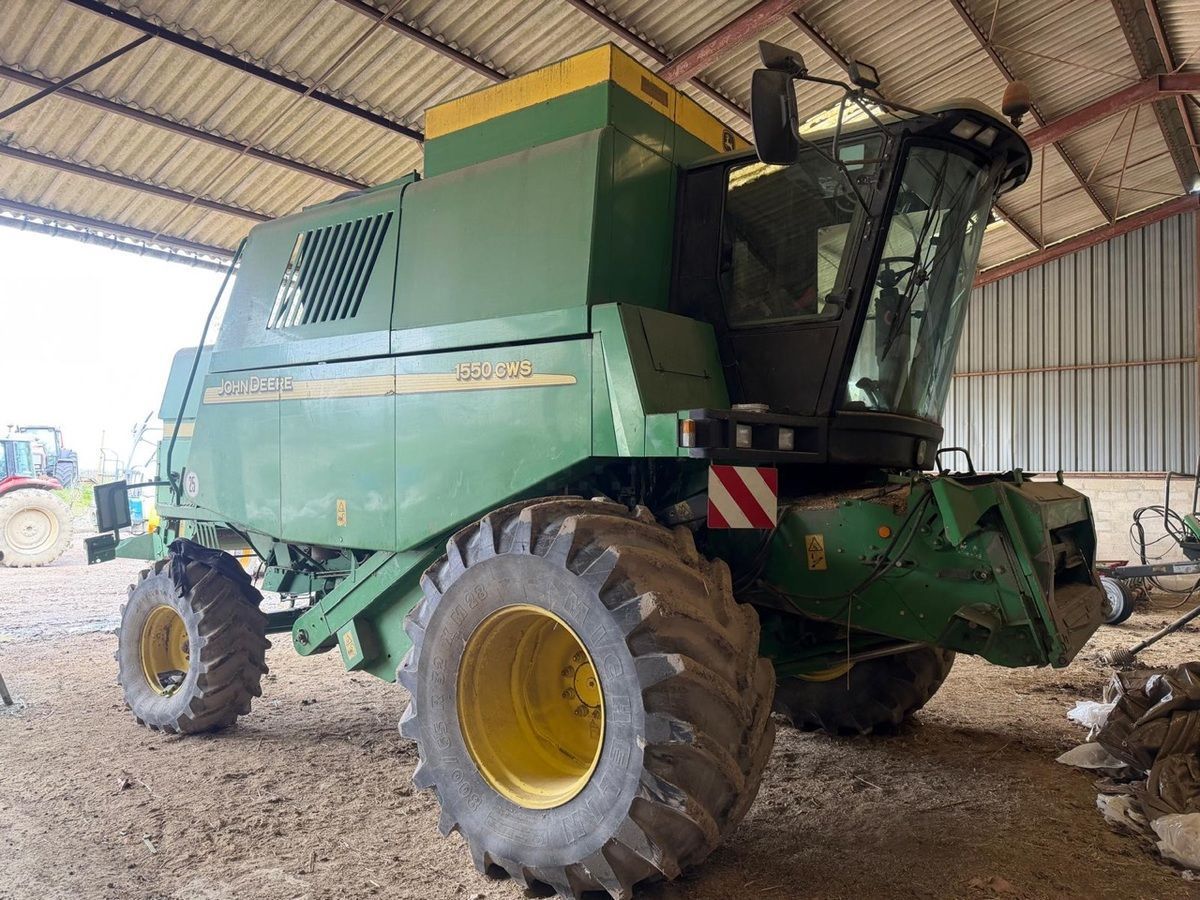 John Deere 1550 Moissonneuse-batteuse 37 000 €