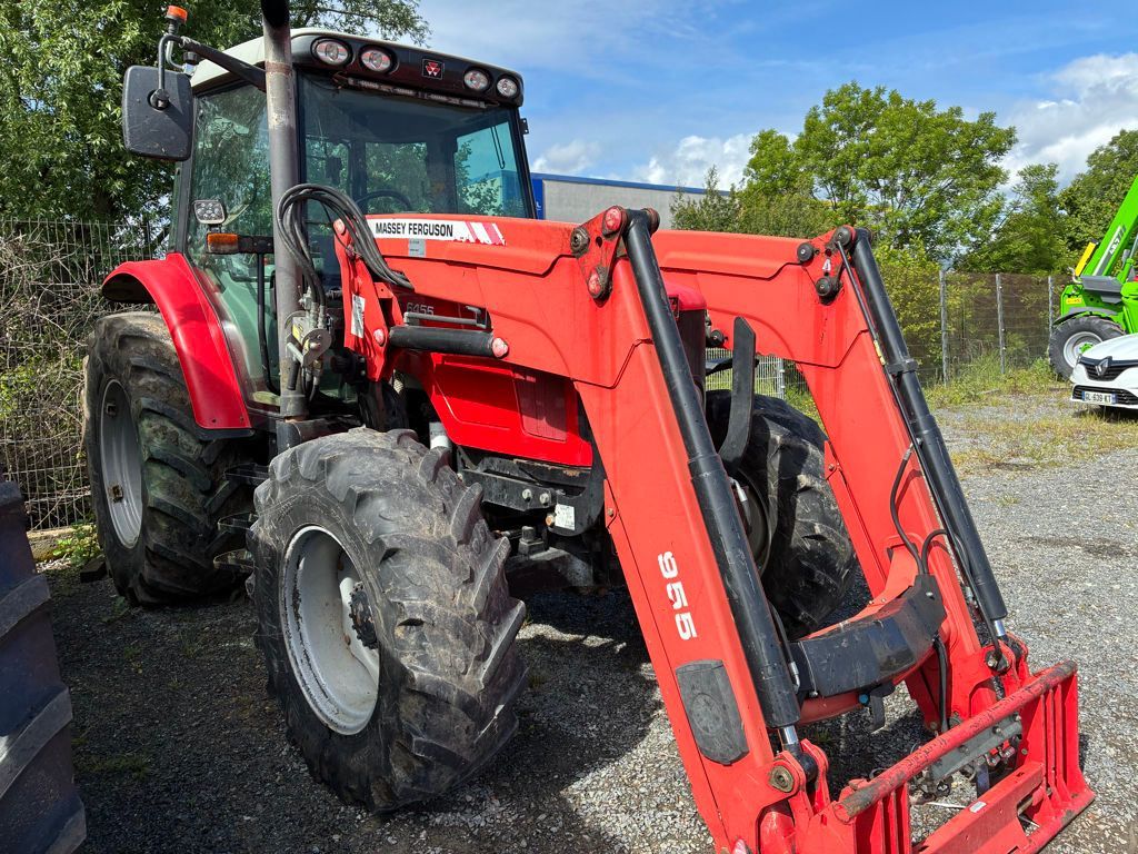 Massey Ferguson 6455 Traktor