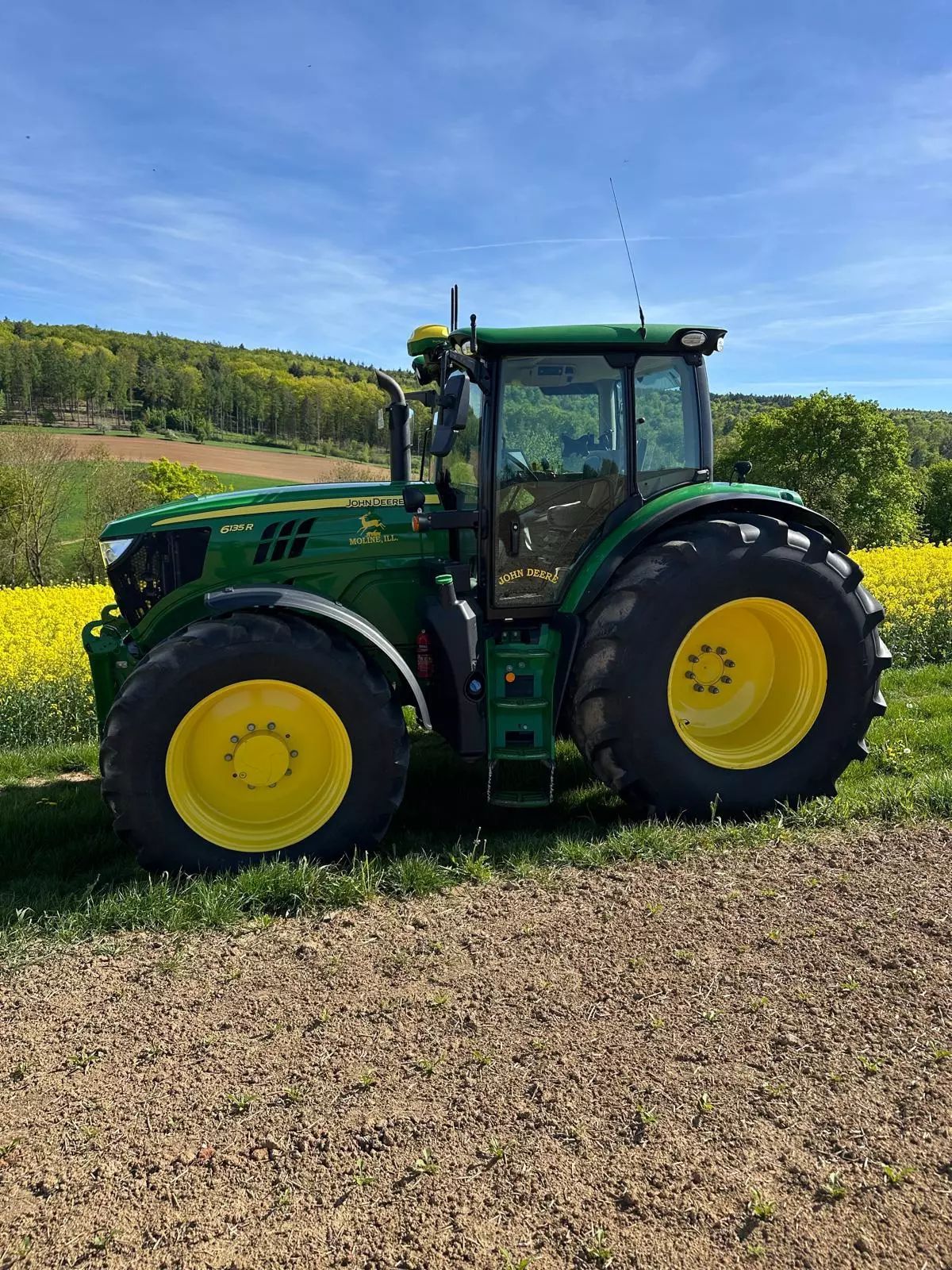 John Deere 6135 R Traktor 87 189 €