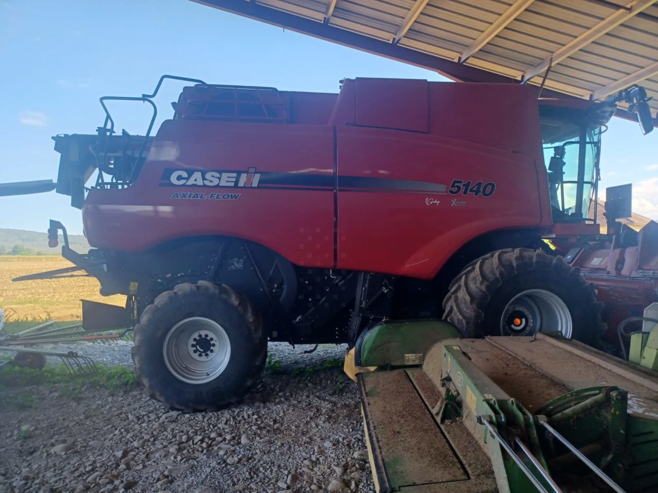 E-FARM: Case IH 5140 x-flow - Mähdrescher - id JMB1FNI - Baujahr: 2019 - Abgelesene Motorstunden: 1.650,Frankreich