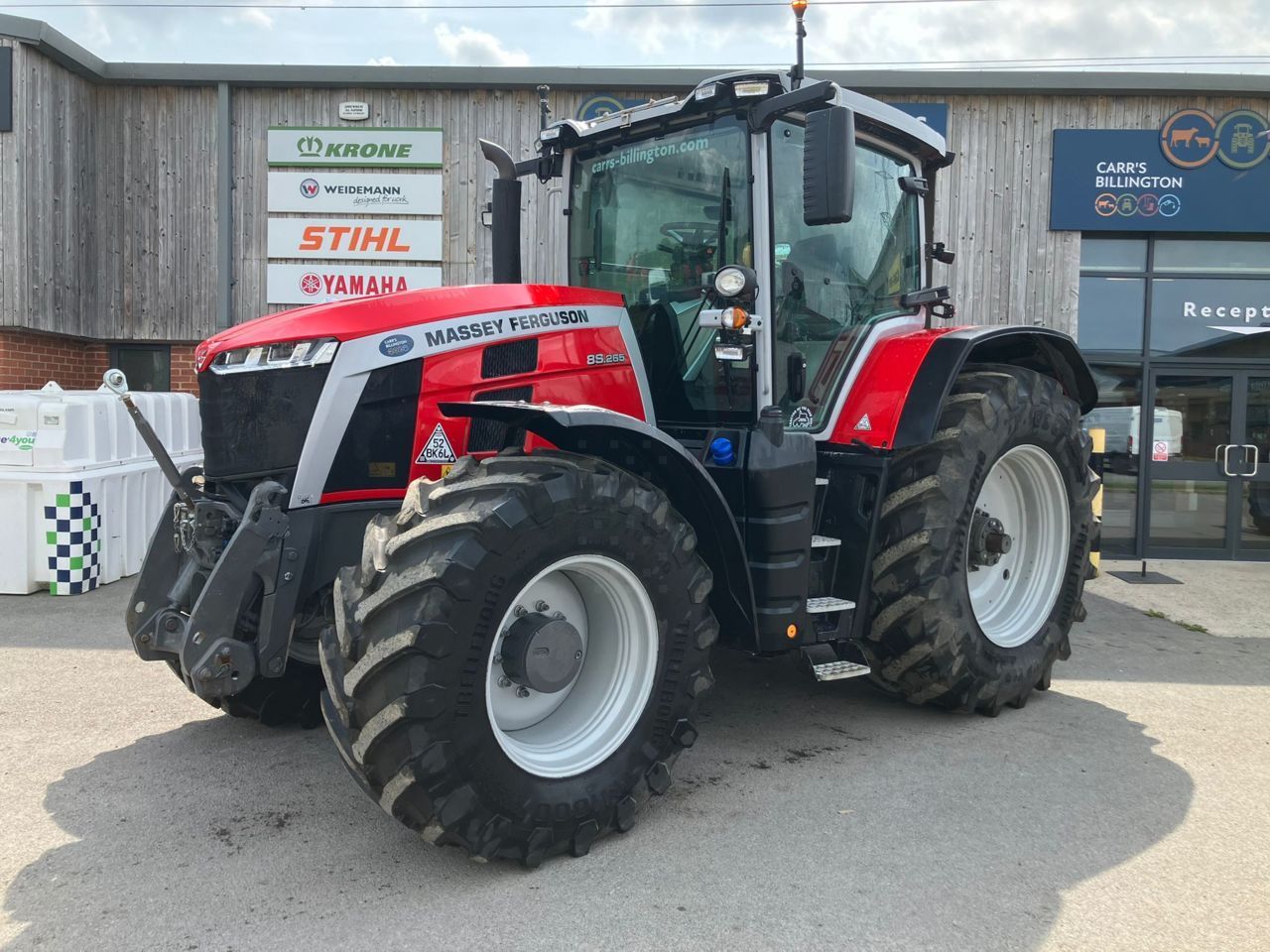 E-FARM: Massey Ferguson 8S.265 - Traktor - id 8ZJ2LTI - 173.619 € - Baujahr: 2024 - Abgelesene Motorstunden: 1.675,Vereinigtes Königreich