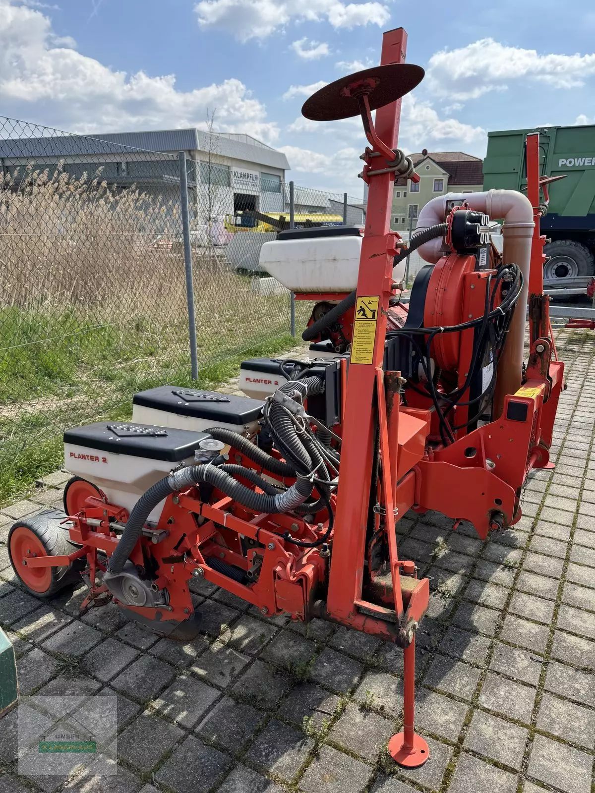 E-FARM: Kuhn planter 2 6-reihig - Tikslusis sėjimas - id PEDGUKG - 6 158 € - Gamybos metai: 2001 - Austrija