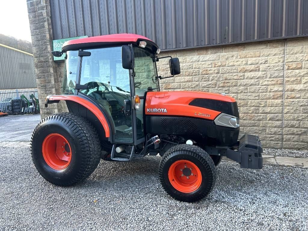 Kubota l2501 Tractor 27.043 €