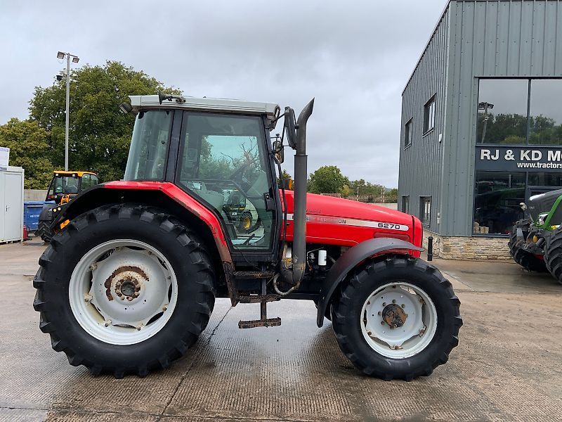 E-FARM: Massey Ferguson 6270 - Tractor - id AGGWUIJ - €15,457 - Year of construction: 2003 - Engine hours: 13,826,Engine power (HP): 115,United Kingdom