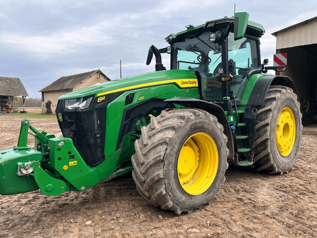 John Deere 8R 410 Tractor €250,000