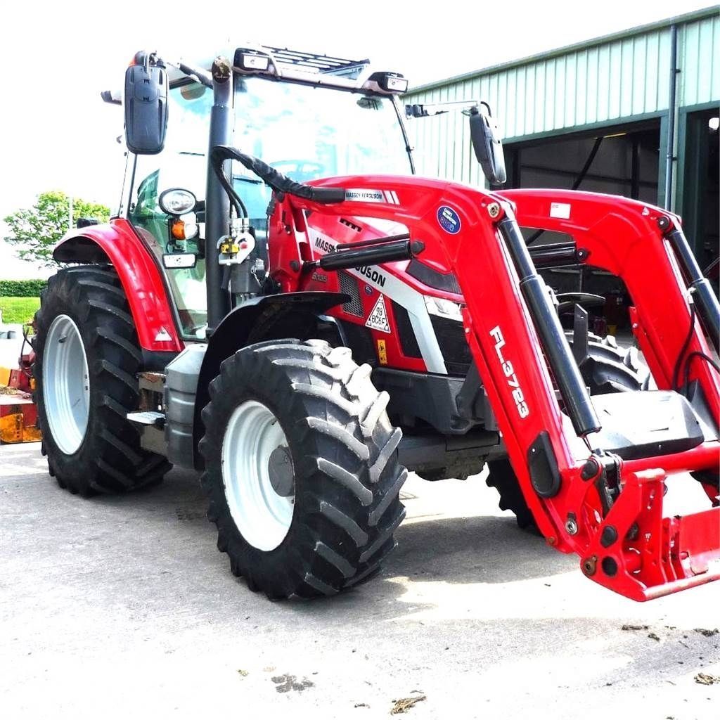 E-FARM: Massey Ferguson MF 5 - Traktor - id LPYKL4M - 73 194 EUR - Gyártási év: 2021 - Üzemóra (motor): 2500,Egyesült Királyság