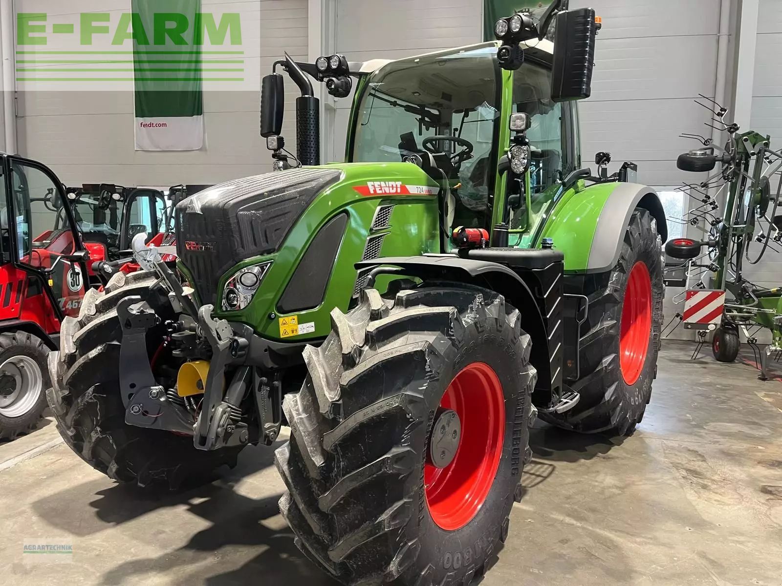 Fendt 724 Vario Profi Plus Tractor 230.000 EUR