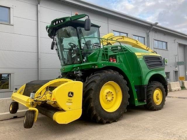 E-FARM: John Deere 8500 - Cosechadora de forraje autopropulsada - id 5PEUF1S - 263.753 € - Año: 2023 - Horas: 900,Potencia del motor: 585,Reino Unido