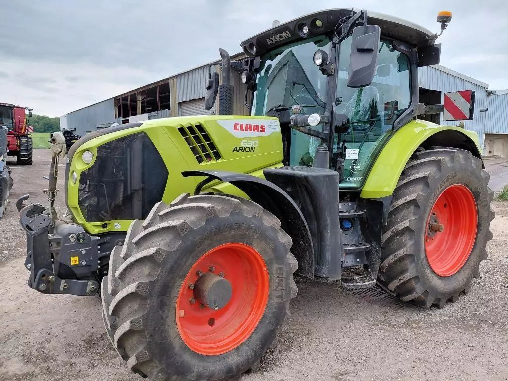 Claas Arion 630 CMATIC Trattore 123.000 €