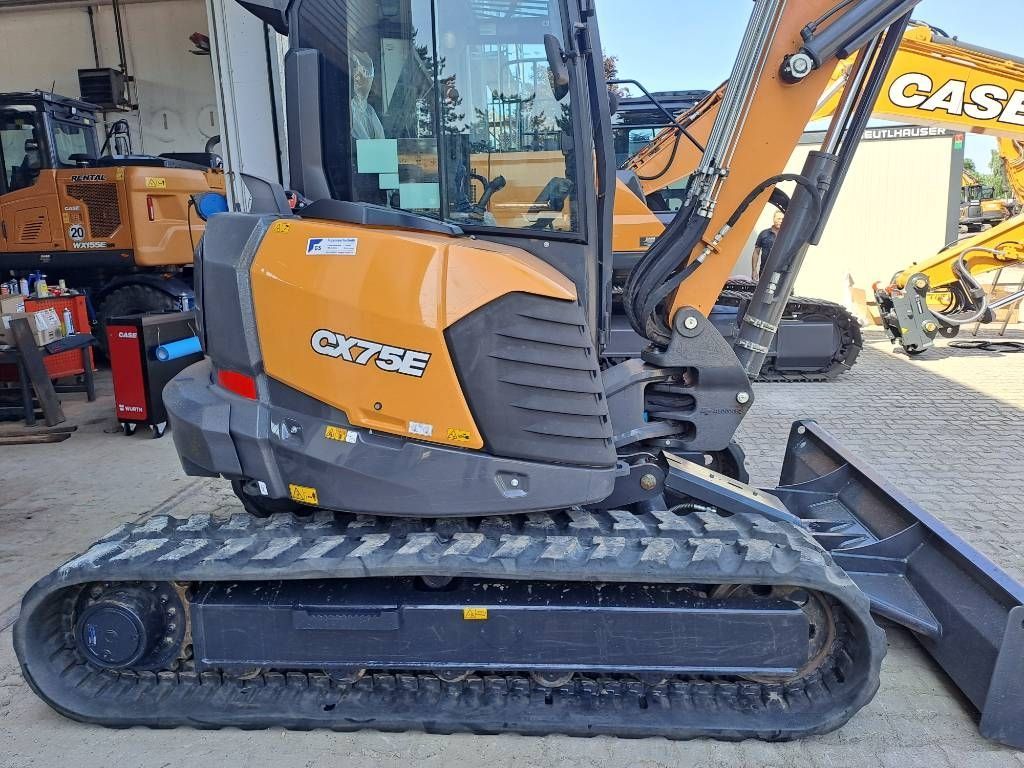 Case IH cx 75 e Mini excavadora  75.000 €