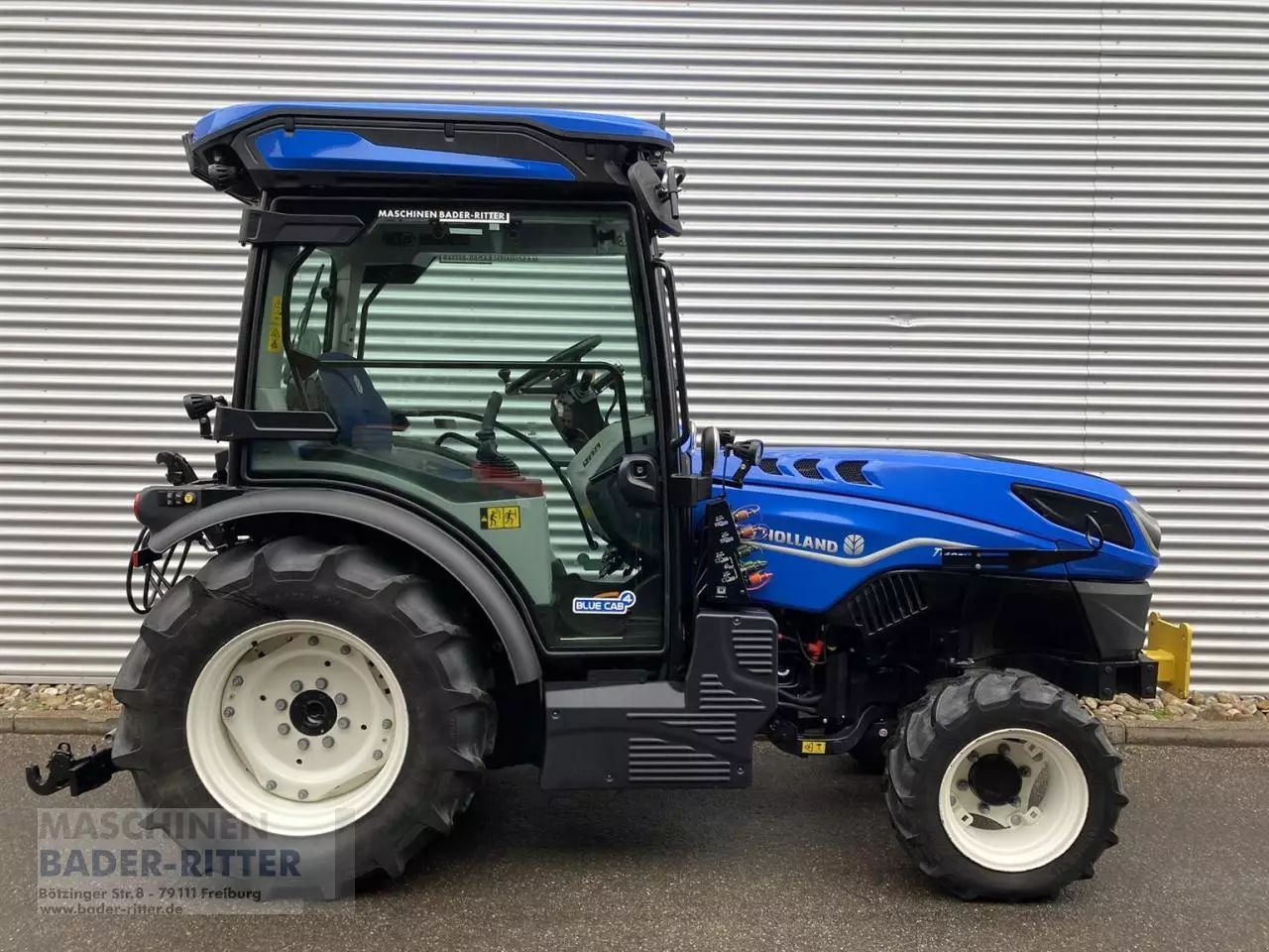 New Holland T4.90 V Tractor €61,000