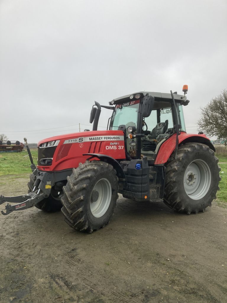 E-FARM: Massey Ferguson 7715S - Tracteur - id MTHPT9N - 98 000 € - Année: 2022 - Lecture du nombre d'heure: 640,Puissance du moteur (chevaux): 150,France