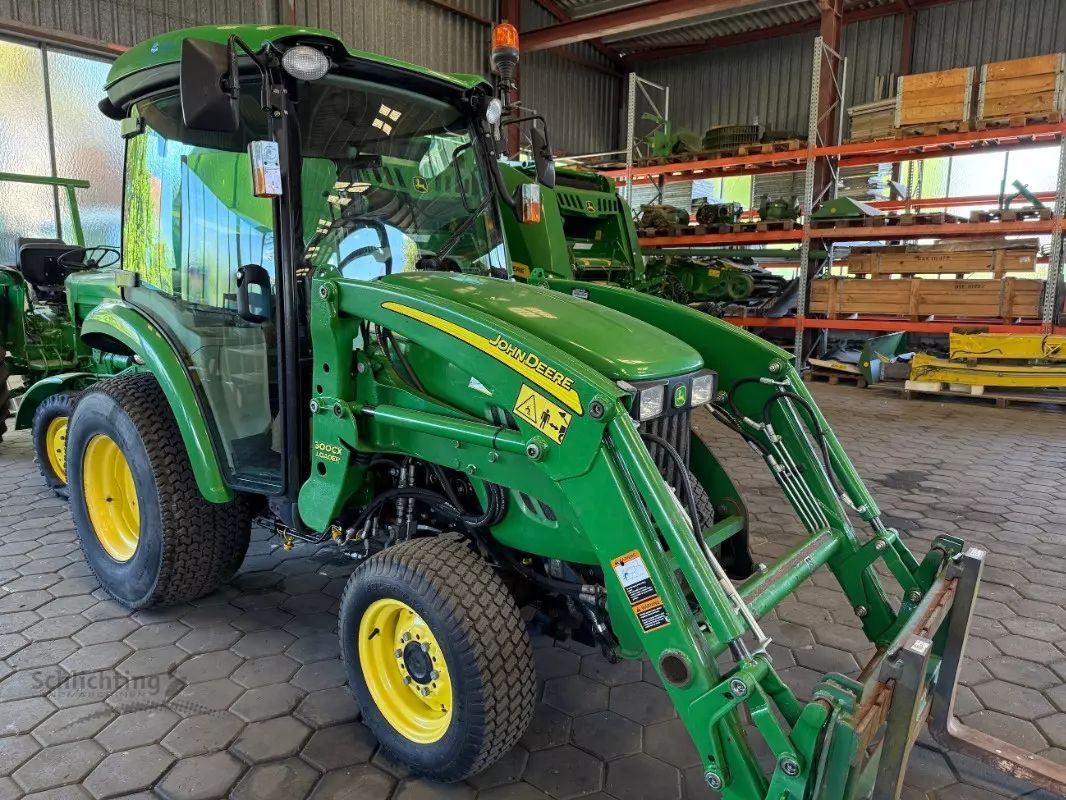 E-FARM: John Deere 3320 - Tracteur - id TAAFQYS - 23 500 € - Année: 2011 - Lecture du nombre d'heure: 1 470,Puissance du moteur (chevaux): 31,Allemagne