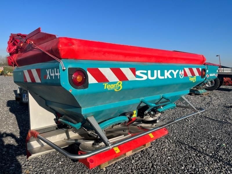 Sulky-Burel x44 fertiliserspreaders €7,900