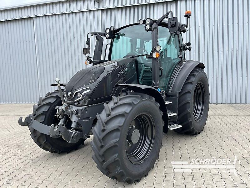 E-FARM: Valtra A135 - Tractor - id LUPDNVV - €78,000 - Year of construction: 2024 - Engine hours: 379,Engine power (HP): 135,Germany