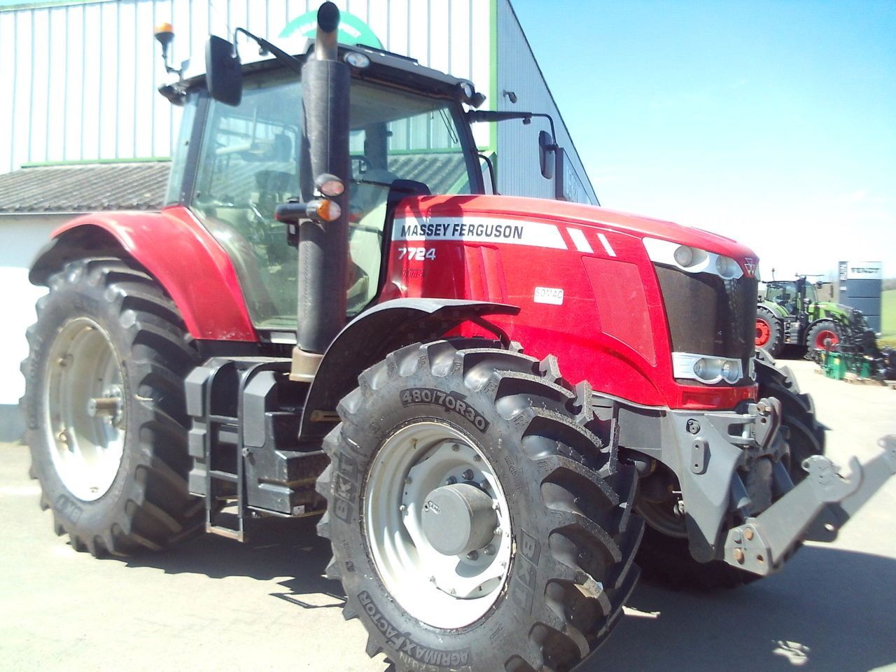 Massey Ferguson 7724 Traktor 74 000 €