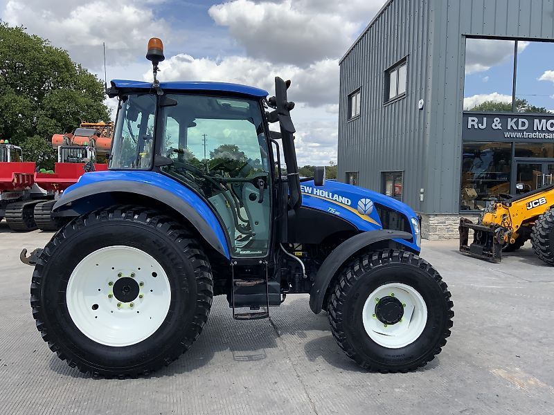 E-FARM: New Holland T5.95 - Трактор - id U4BRJAF - 35 421 € - Година на построяване: 2020 - Работни часове на двигателя: 4697,Обединеното кралство