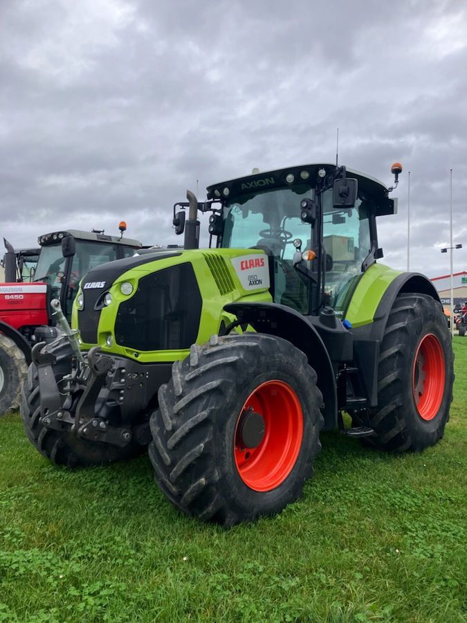 E-FARM: Claas Axion 850 CMATIC - Trattore - id KL1RRAP - 105.000 € - Anno di costruzione: 2015 - Ore: 3.388,Potenza del motore: 260,Francia