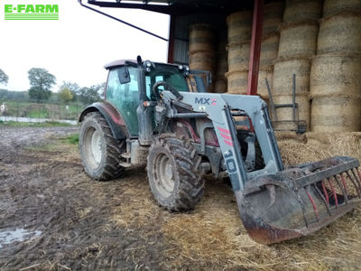 E-FARM: Valtra N104 - Tractor - id P8QWHDA - €48,700 - Year of construction: 2016 - Engine hours: 5,500,Engine power (HP): 105,France