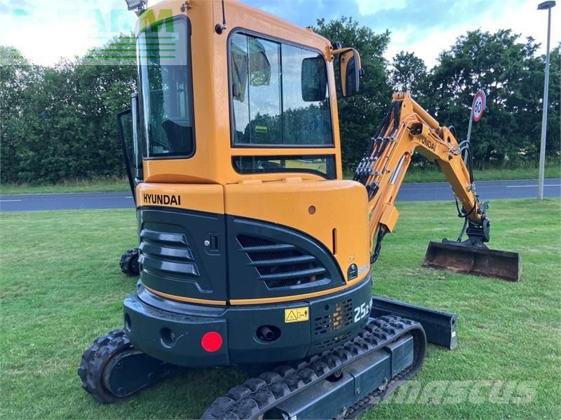 HYUNDAI 25z-9ak robex minigraver Mini excavator €32,007