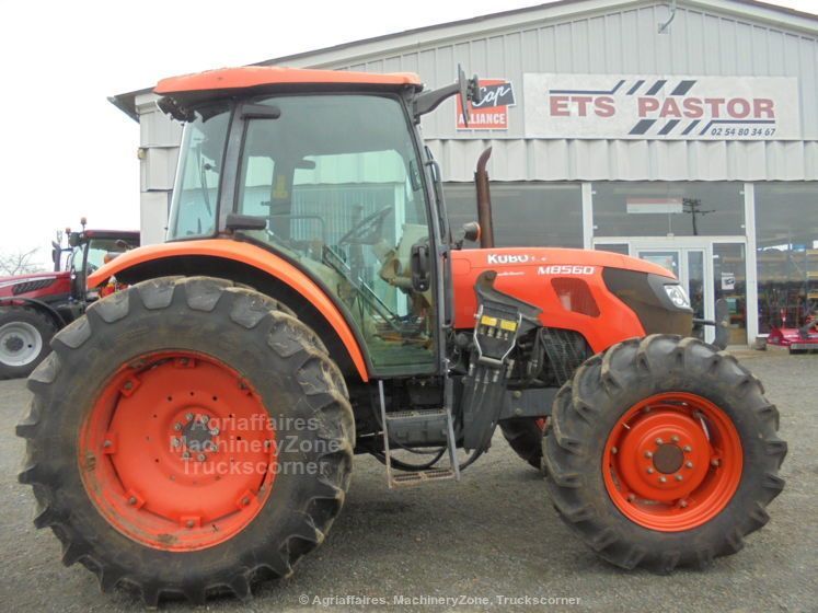 Kubota M 8560 Tracteur 34 400 €