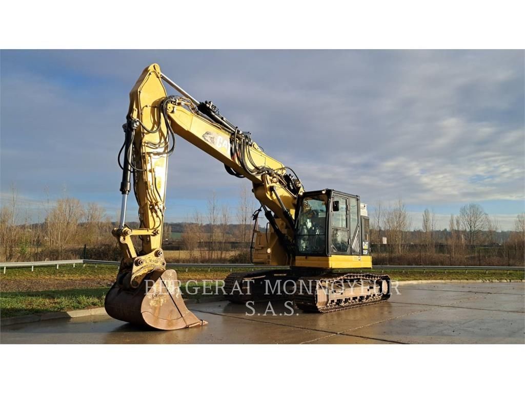 Caterpillar 325f cr Koparka gąsienicowa 130 000 €