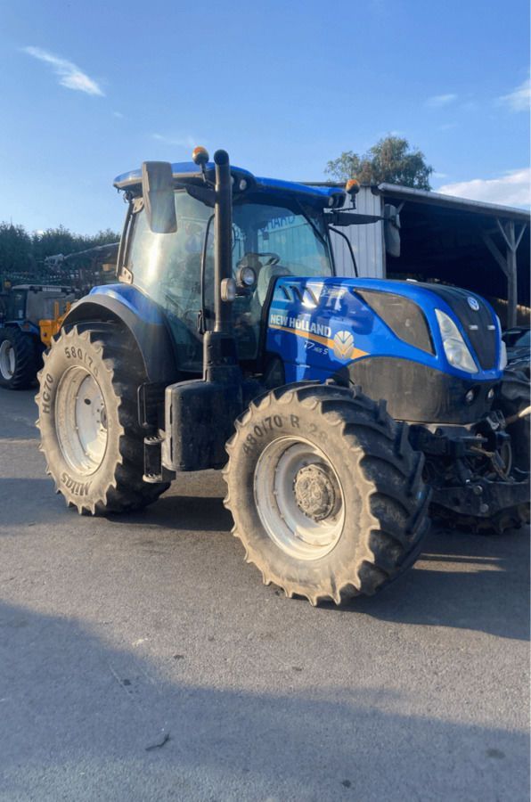 E-FARM: New Holland T7.165 S - Traktor - id 8IU6RLD - 58.000 € - Baujahr: 2020 - Abgelesene Motorstunden: 3.283,Motorleistung (PS): 165,Frankreich