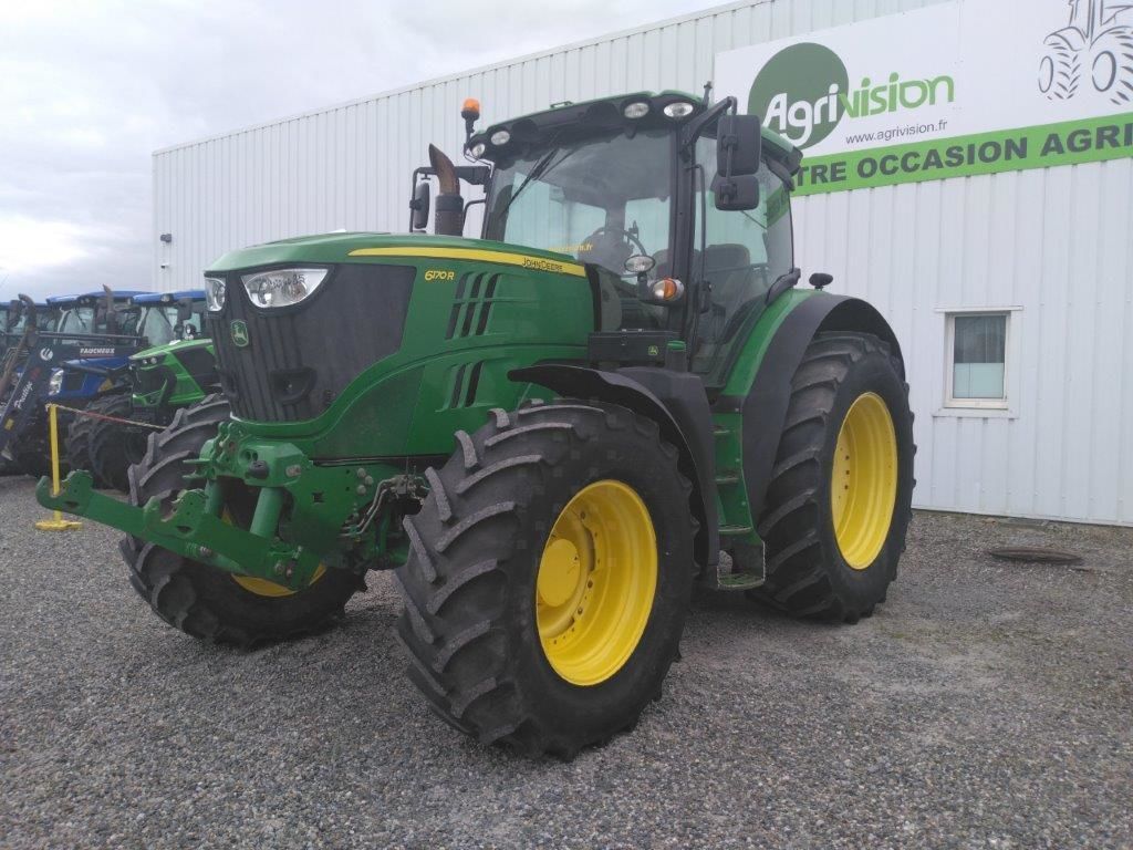 E-FARM: John Deere 6170 R - Tracteur - id 4IJKIZB - 75 000 € - Année: 2013 - Lecture du nombre d'heure: 5 400,Puissance du moteur (chevaux): 170,France