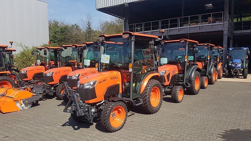 Kubota b2-261h cab Τρακτέρ 34.850 €