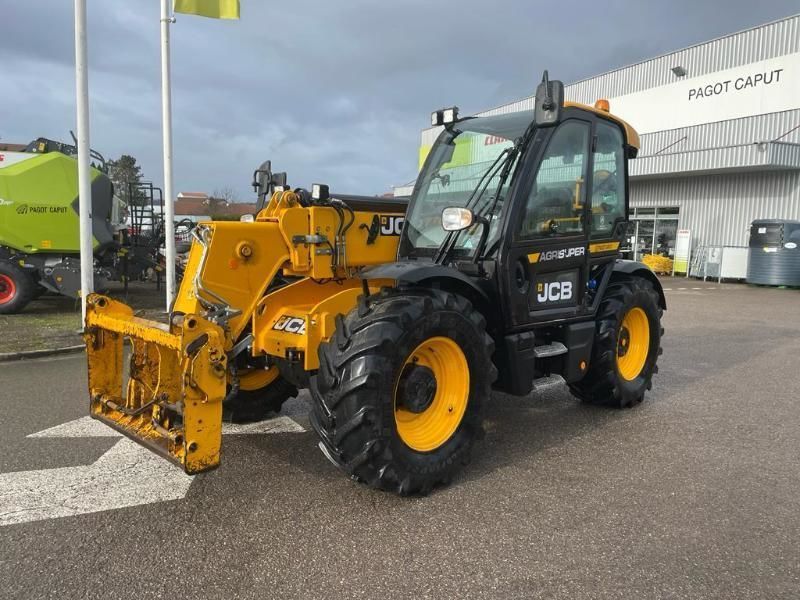 E-FARM: JCB 536 95 - Chargeur télescopique  - id W4VSUKX - 89 000 € - Année: 2020 - Lecture du nombre d'heure: 2 759,Puissance du moteur (chevaux): 125,France