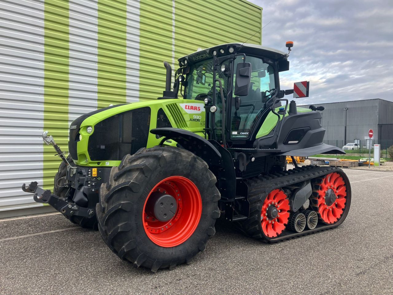 E-FARM: Claas Axion 930 - Tractor - id CUFCHKQ - 249.500 € - Año: 2021 - Horas: 1100,Potencia del motor: 350,Francia