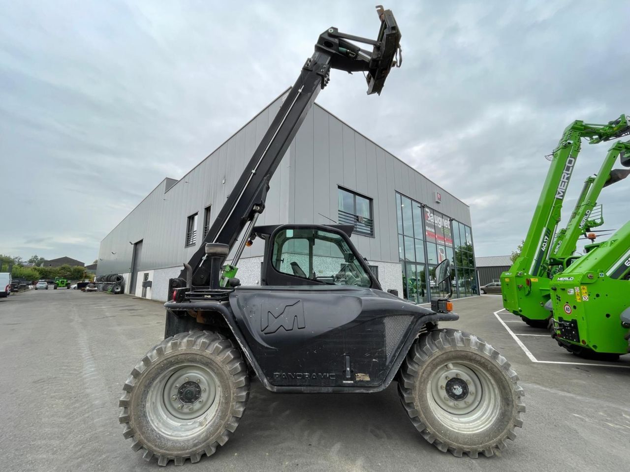E-FARM: Merlo p36.7plus - Chargeur télescopique  - id NITWI8W - Année: 2013 - Lecture du nombre d'heure: 3 548,Belgique