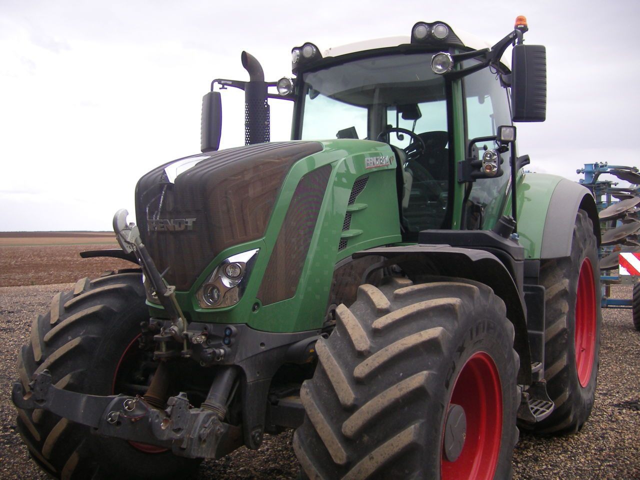 Fendt 824 Vario Tractor 110.000 EUR