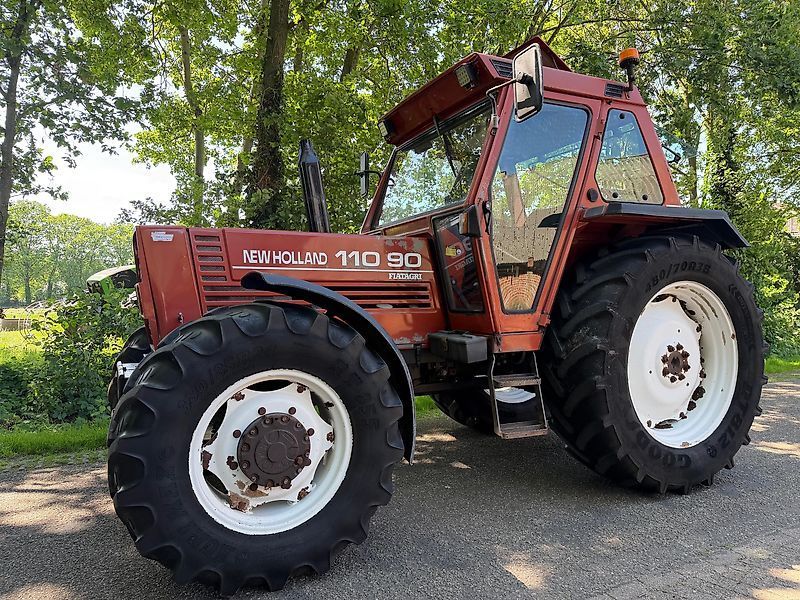 New Holland 110-90 Tractor