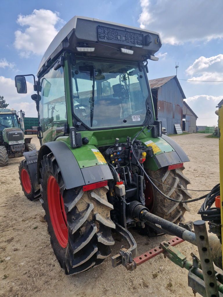 Fendt 209 F Vario Tractor 98.000 €
