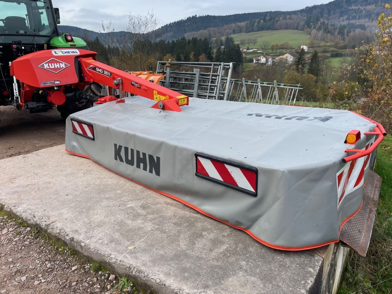 E-FARM: Kuhn gmd 3511 ff - Mower - id JTSNS2T - €13,700 - Year of construction: 2024 - France